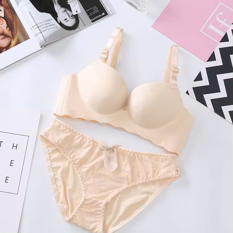 Combo Of 6 Bra & panties Sets imported